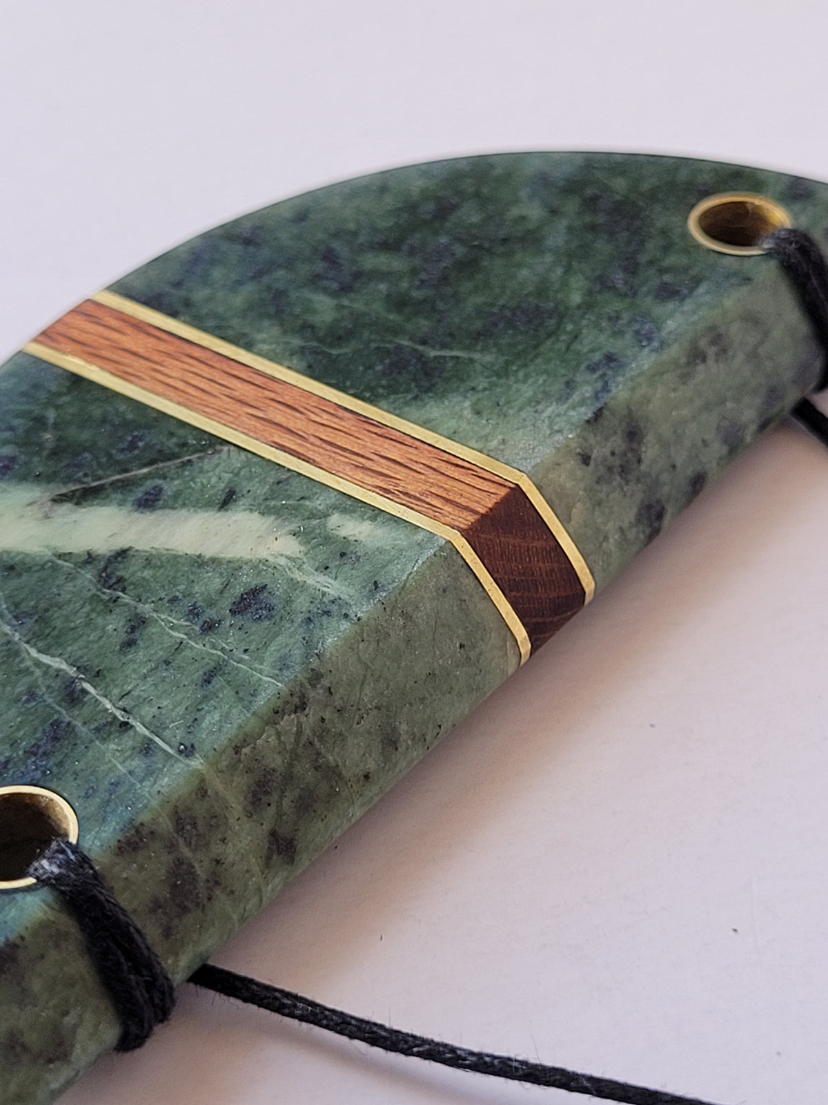 Pounamu brestplate & bust