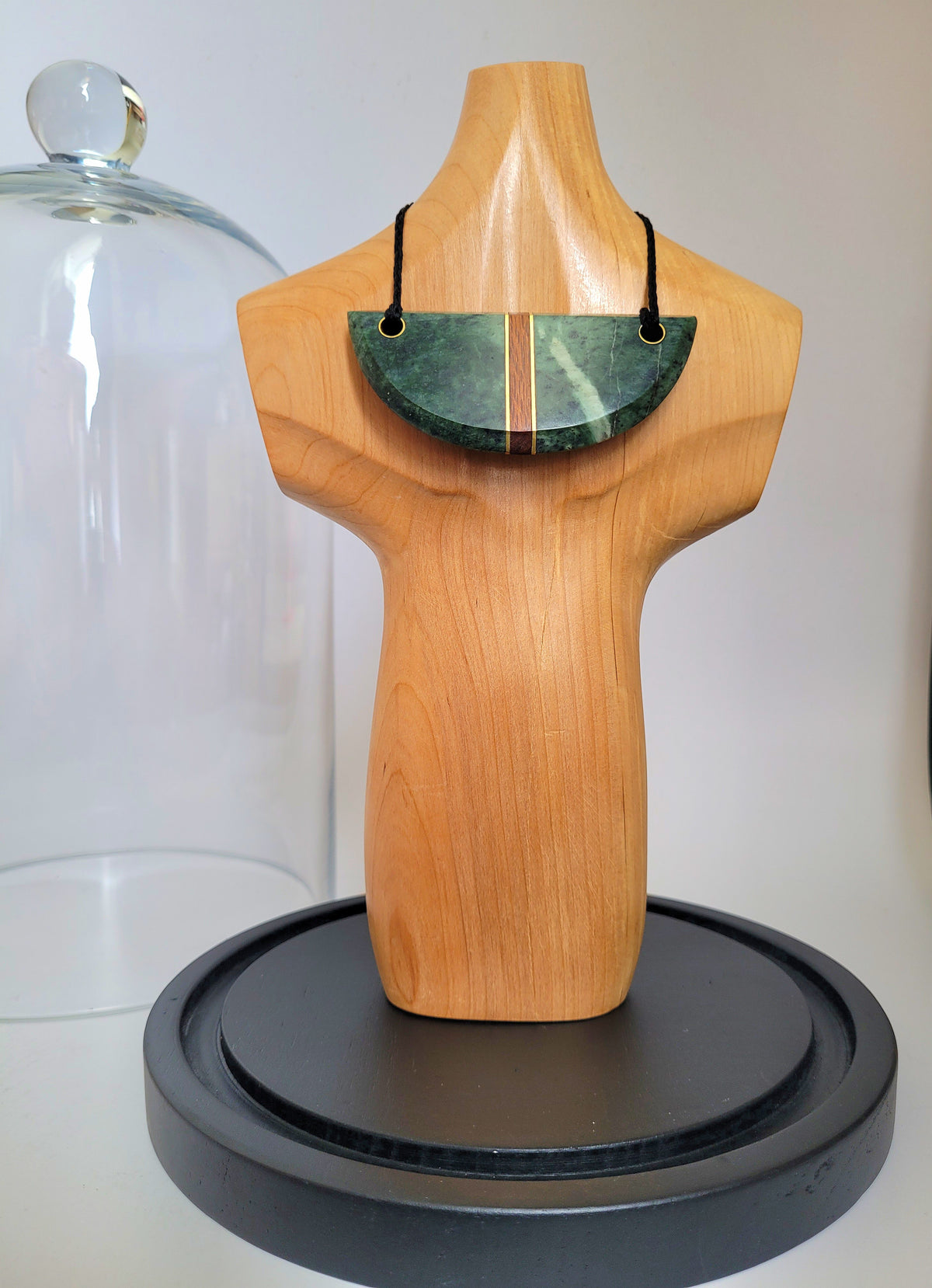 Pounamu brestplate & bust