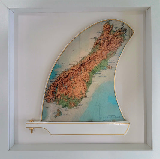 Te Waipounamu Wooden Framed Fin Art